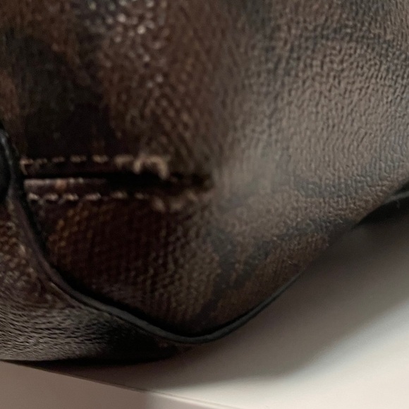 Coach Margot Carryall & Matching Wristlet - Picture 9 of 16